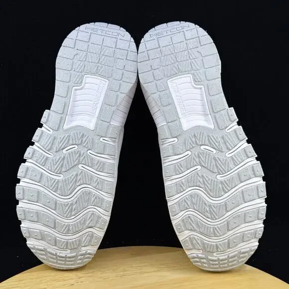 NEW Nike Free Metcon 6 Triple White Platinum Tint FJ7126-101 Size 11W/ 9.5M